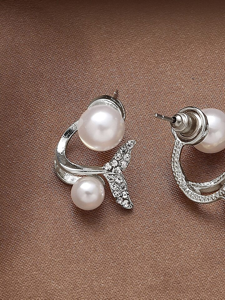 Rhinestone Fish Tail & Faux Pearl Decor Earring Jackets