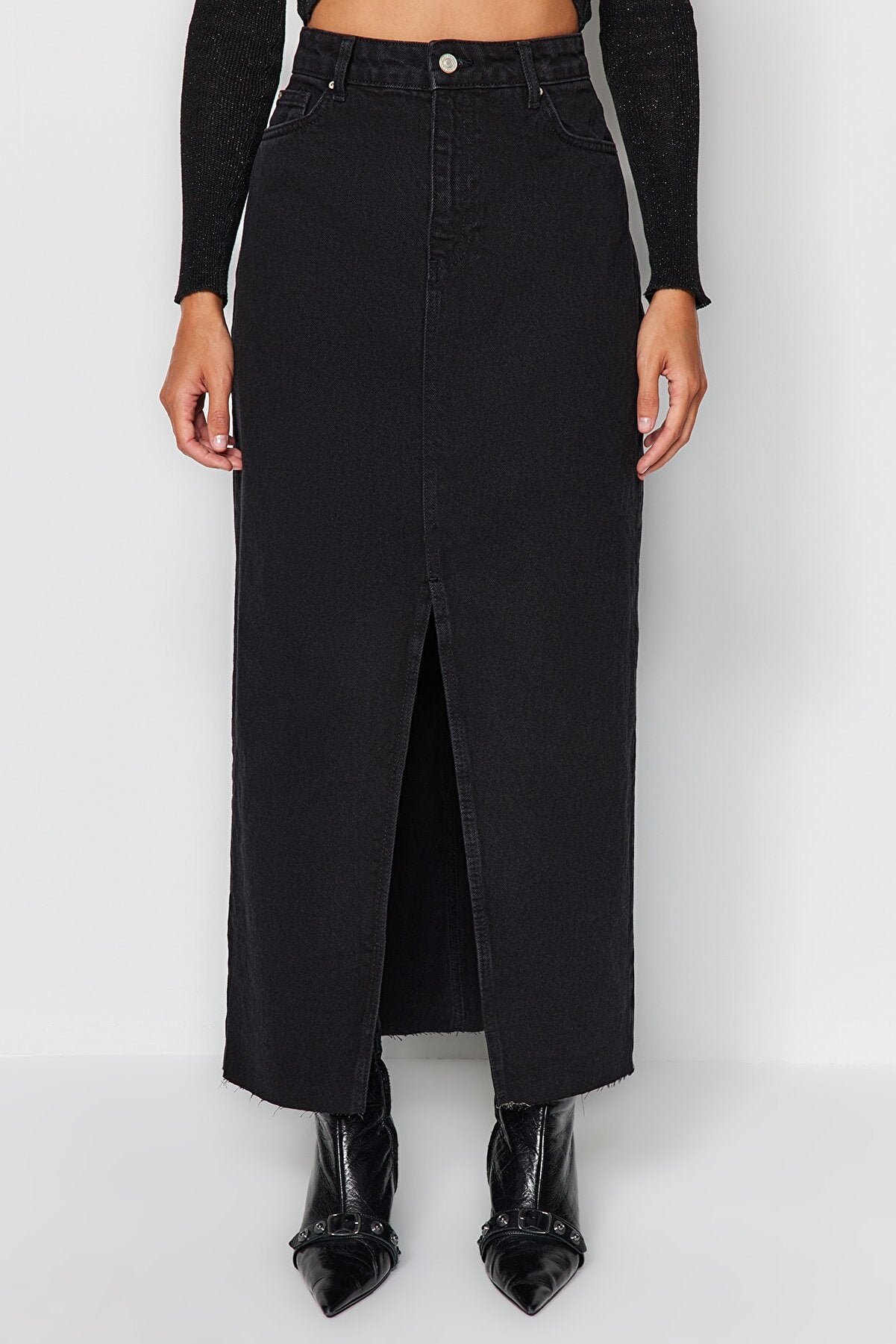 Black Slit Maxi Denim Skirt TWOSS23ET00290