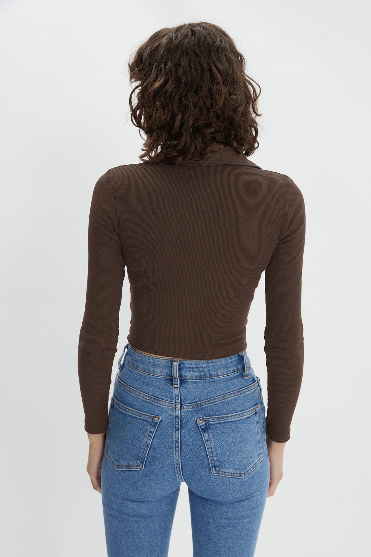 Brown Button Detailed Crop Knitted Blouse