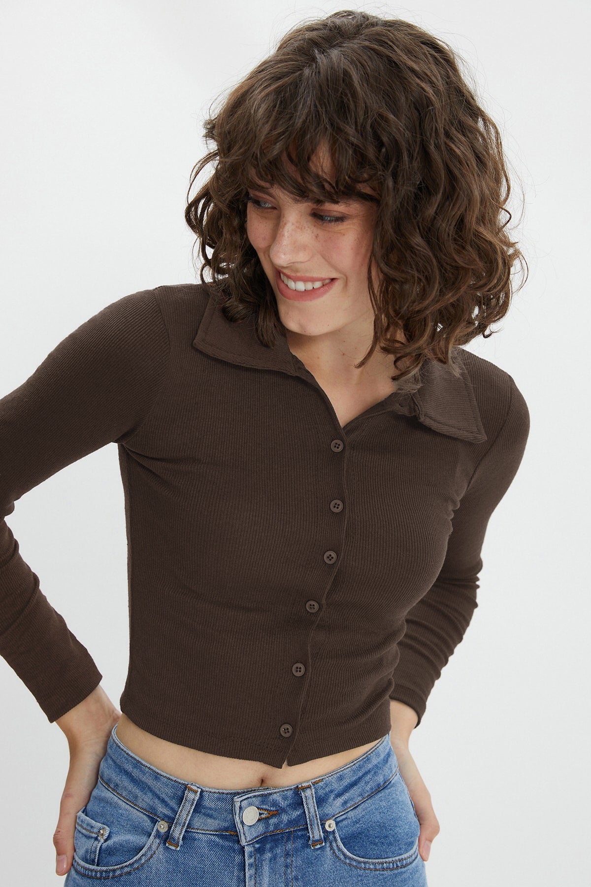 Brown Button Detailed Crop Knitted Blouse