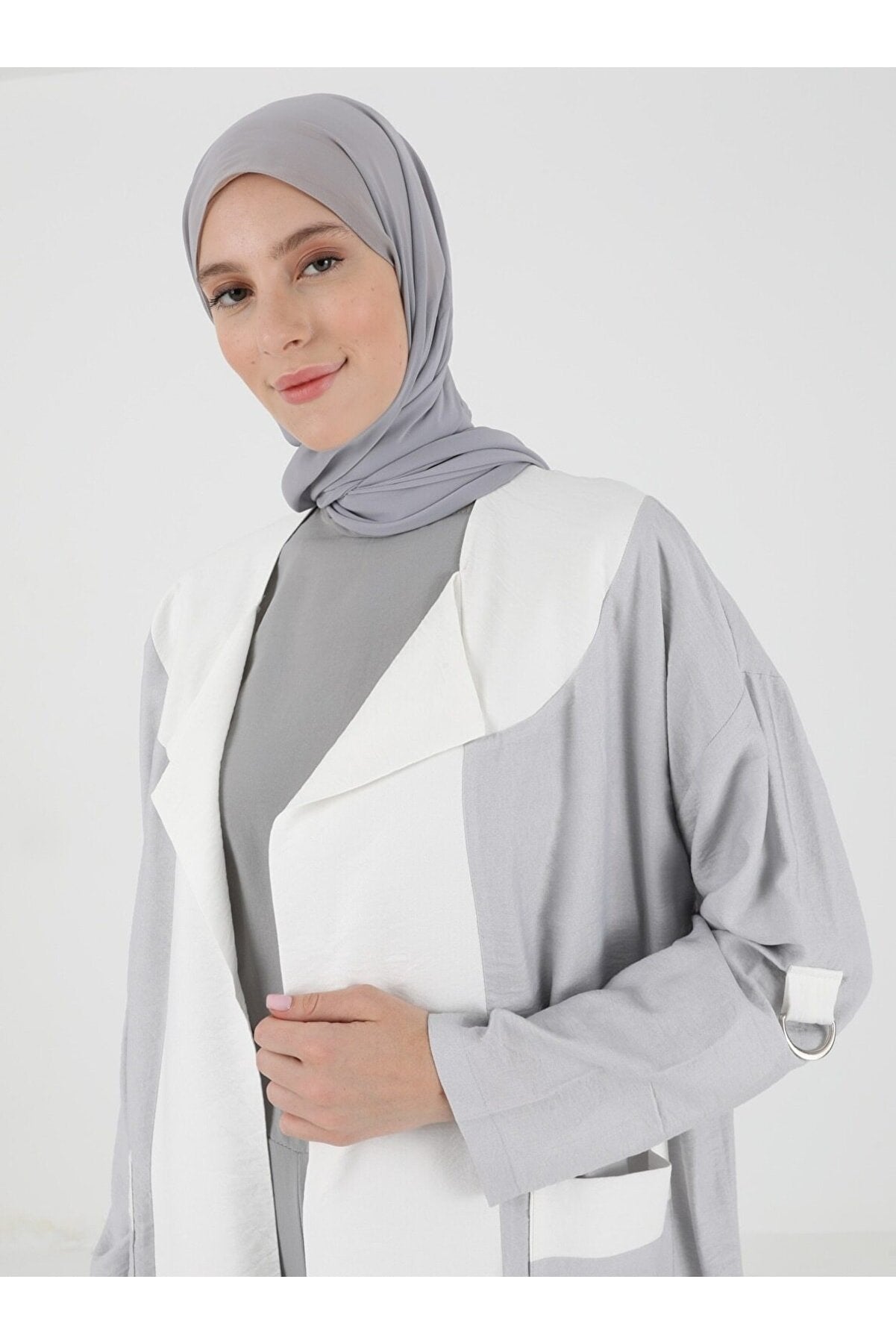 Color Block Pocket Detailed Abaya Abaya - Gray -