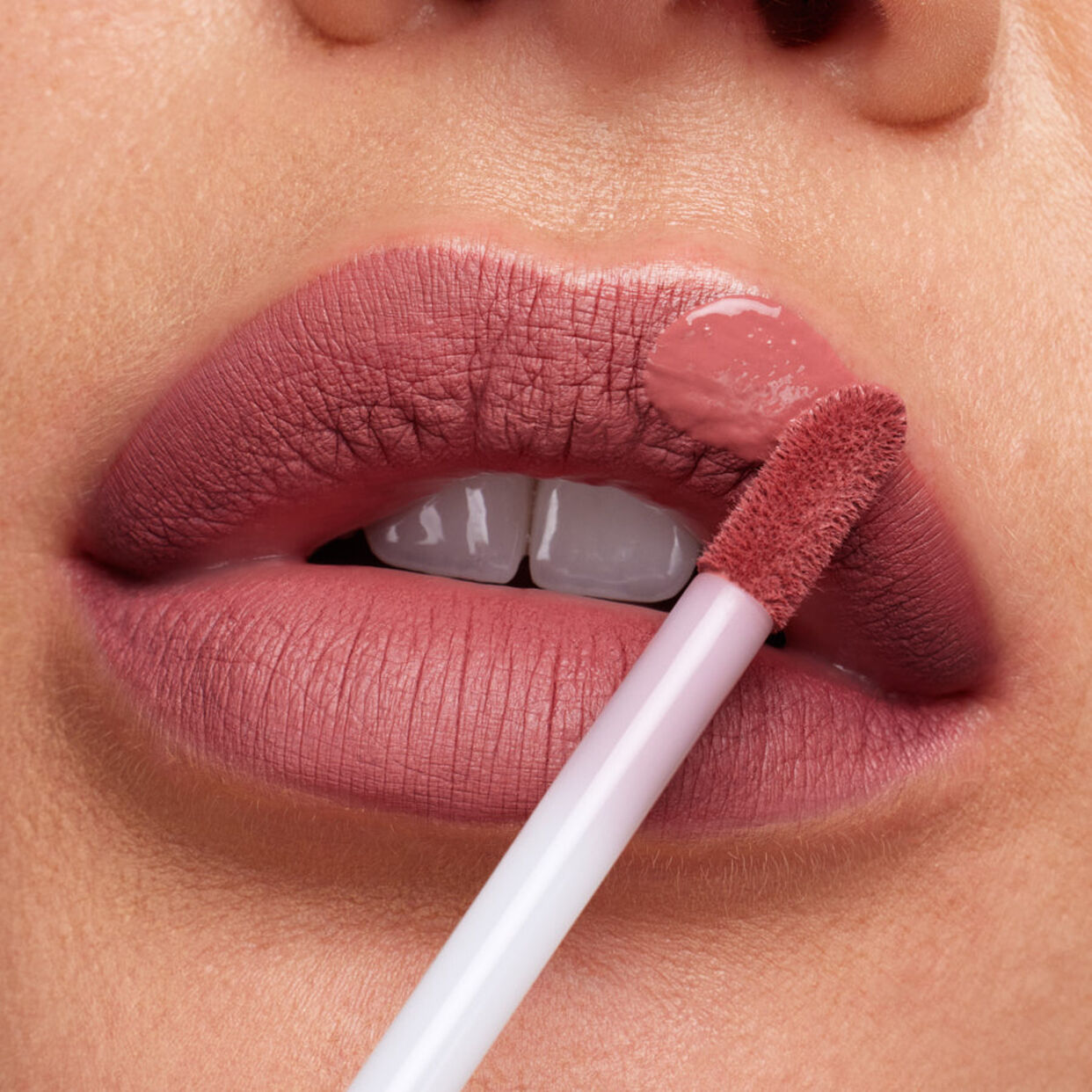 Liquid Matte Ultra-Comfort Transfer-proof Lipstick